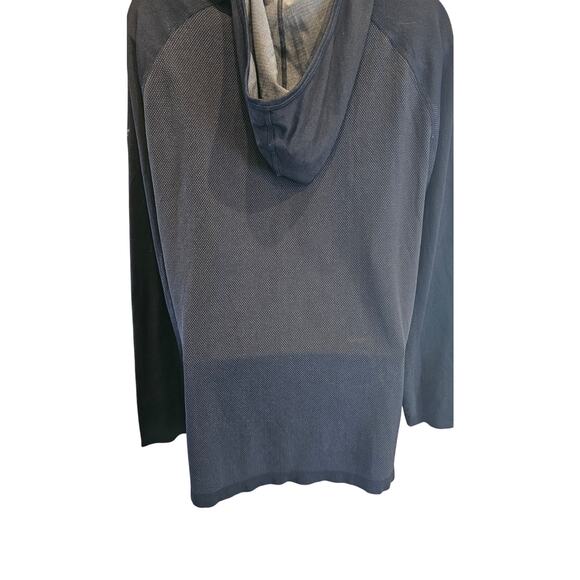 Fabletics large L black performance lightweight hooded pullover active running - Picture 2 of 7